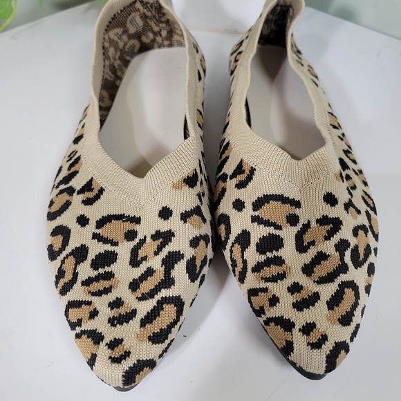 NWOB KNIT FLATS. 🐆 PATTERN. 8 - Picture 9 of 15